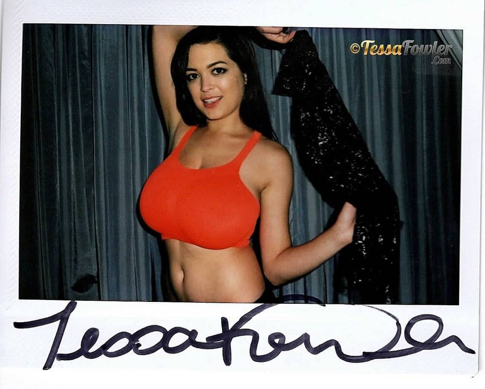 Tessa Fowler Big Tits Pics From Polaroids Set - #7