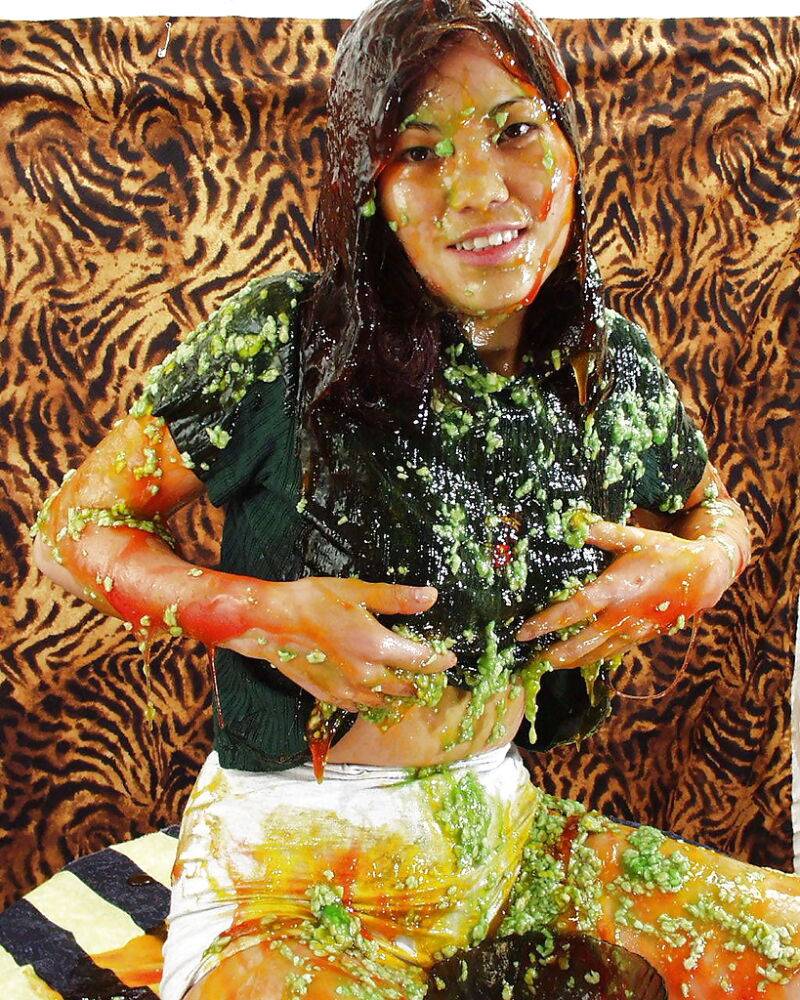 Lecherous thai floosie makes some non nude messy and slimy action - #6