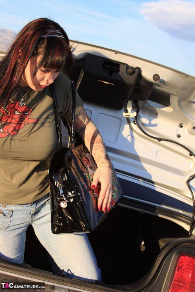 Amateur Susy Rocks escapes from the trunk of a car before taking the wheel - #4