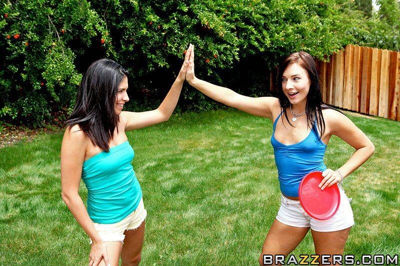 Slutty teen Ashli Orion has threesome anal fun with her friends - #11