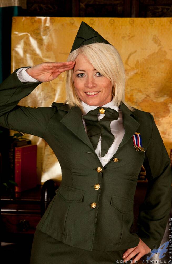 Platinum blonde Amber Jewell salutes before freeing her body from army uniform - #13