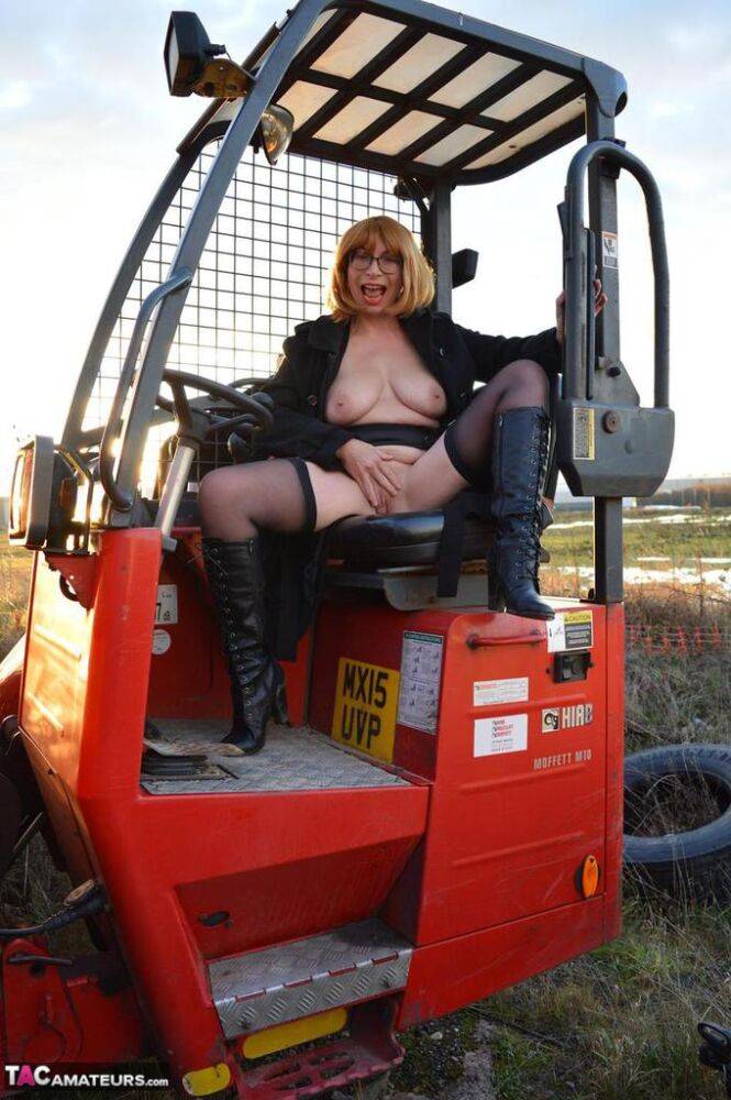 Mature redhead Barby Slut exposes herself to a lorry driver while flashing - #16