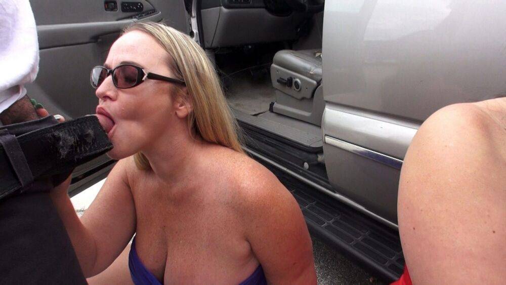 Amateur BBW Dee Siren and her girlfriend get banged in a parking lot - #1