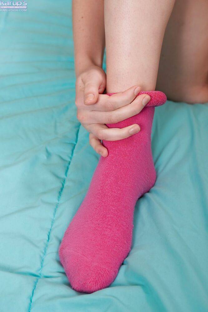 Teen cutie in pink socks Chloe Couture in a mischievous foot fetish solo play - #9