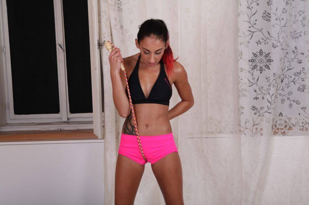 Brunette babe PeachyB Gym dose sport in her sexy pink shorts - #14