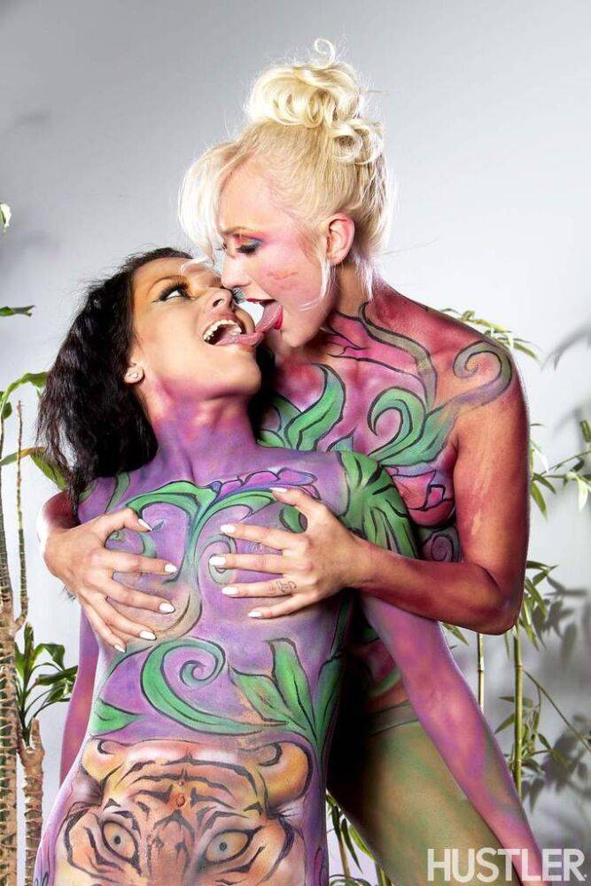 Older ladies Nadia Capri and Natasha Voya get decked in body paint before sex - #3