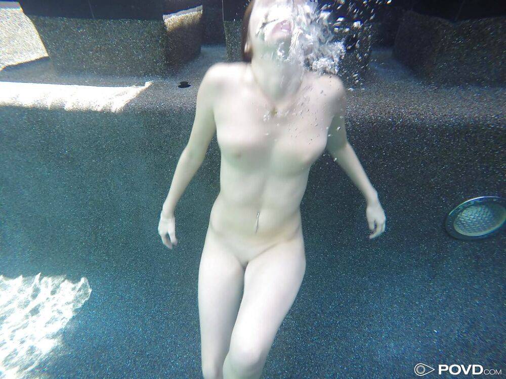 Teen chick Bella Skye spreading shaved cunt underwater outdoors Gonzo style - #12
