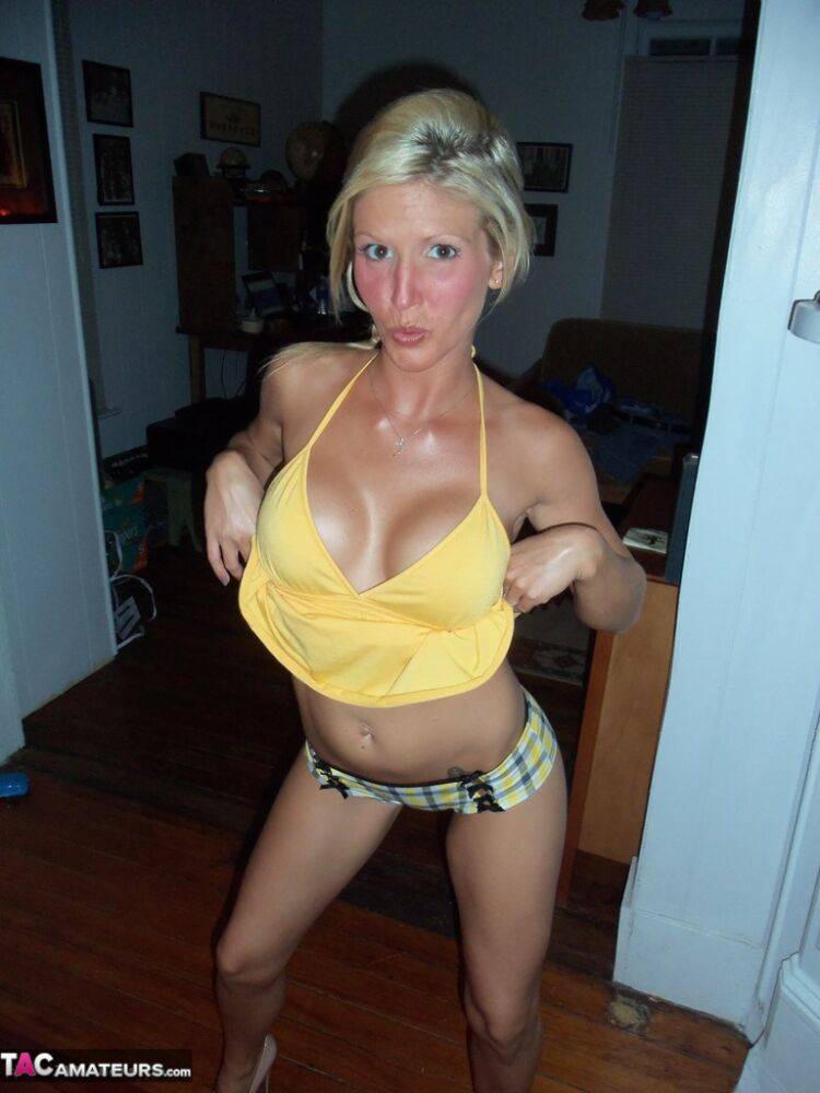 Natural blonde Jolene Devil doffs a yellow dress and underwear to pose naked - #13