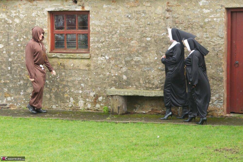 Naughty nun Speedy Bee and a Sister have a threesome with the Friar - #2