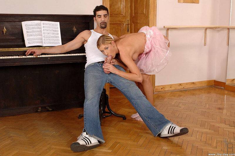 Blonde ballerina Daisy hikes up her tutu to get fucked in a dance studio - #10