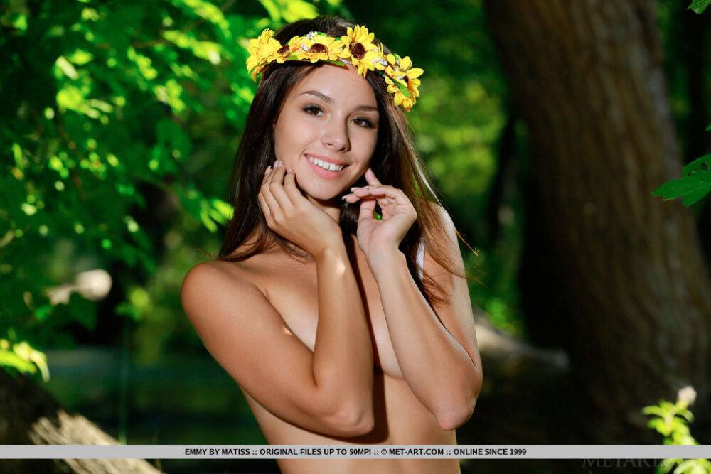 Flower girl Emmy hangs out naked & bare foot in the trees waiting for a fuck - #14