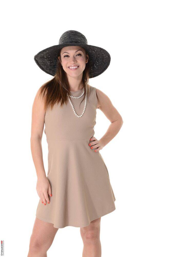 Sexy MILF Alyssa Reece doffs a big hat and a dress to get naked in heels - #3