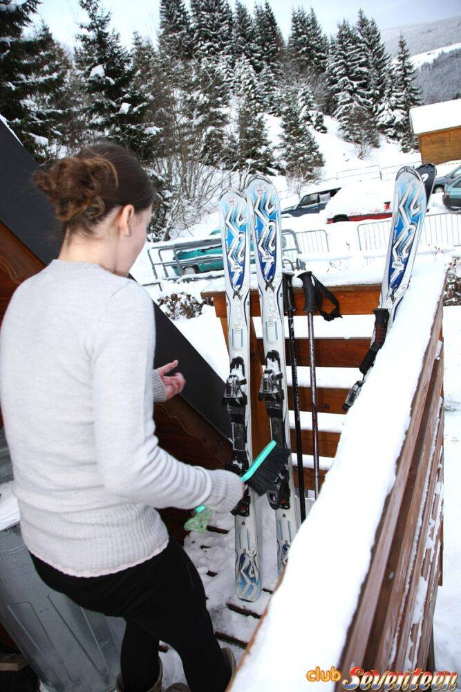 Leggy young girl masturbates in white socks while at a ski chalet - #3