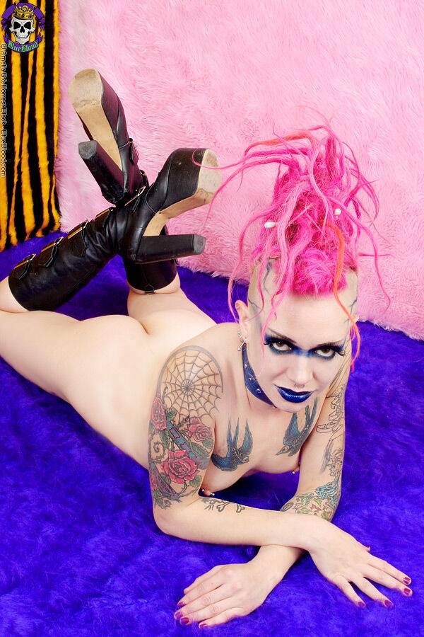 Alt girl Roxy Contin sports pink hair while doffing a spiky bra to pose nude - #14