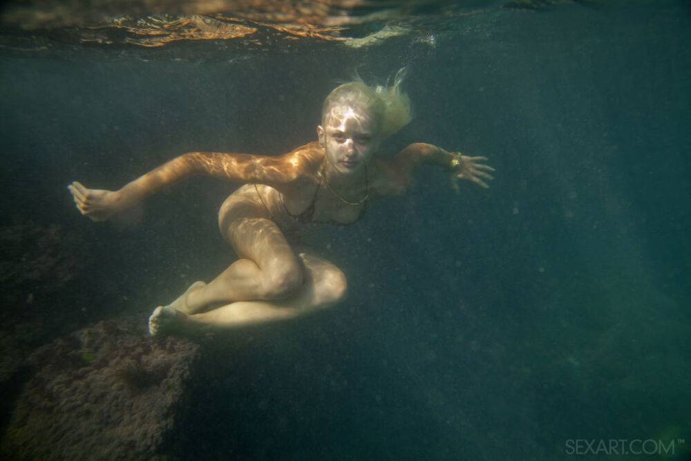 Ukrainian beauty Nika N swims underwater for nude posing inside a cave - #9