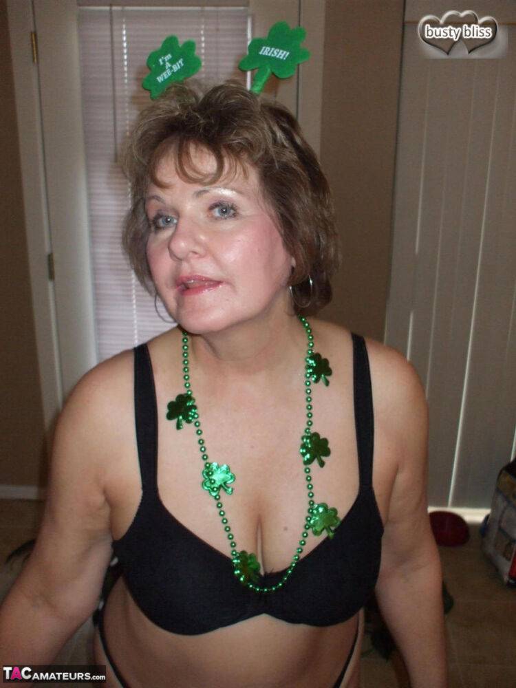 Older woman Busty Bliss cups or natural tits before a St Paddy's day blowjob - #8