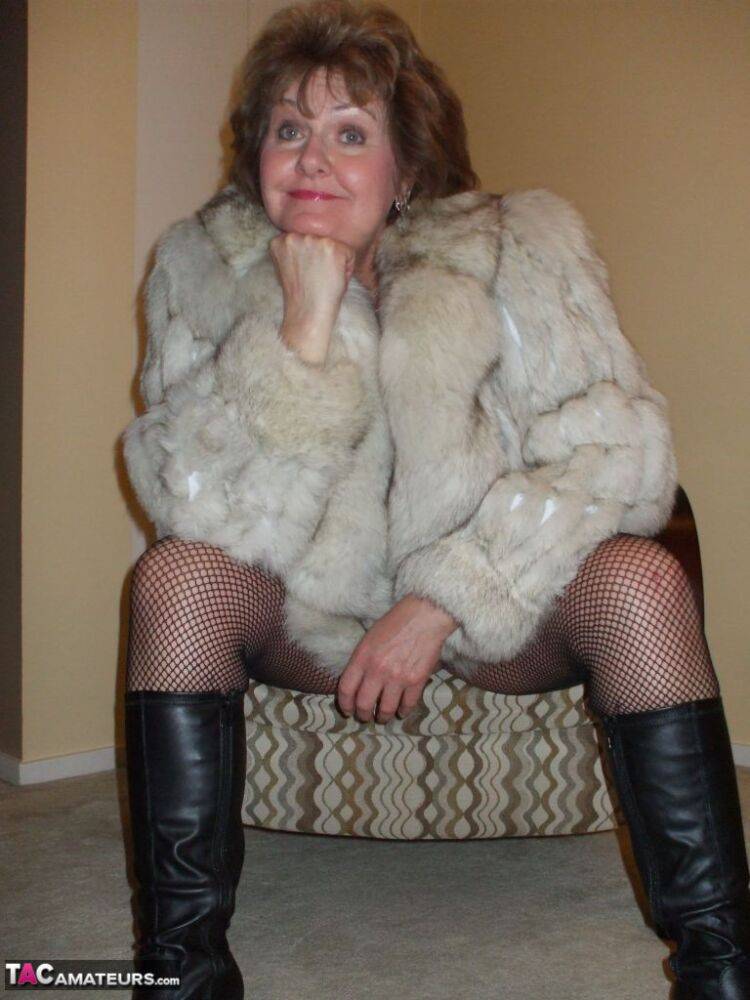 First timer Busty Bliss gives a POV blowjob in a fur coat and mesh hosiery - #4