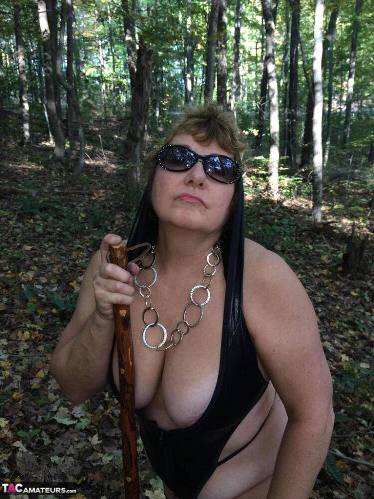 Thick amateur Busty Bliss exposes her natural tits while hiking in the forest - #13