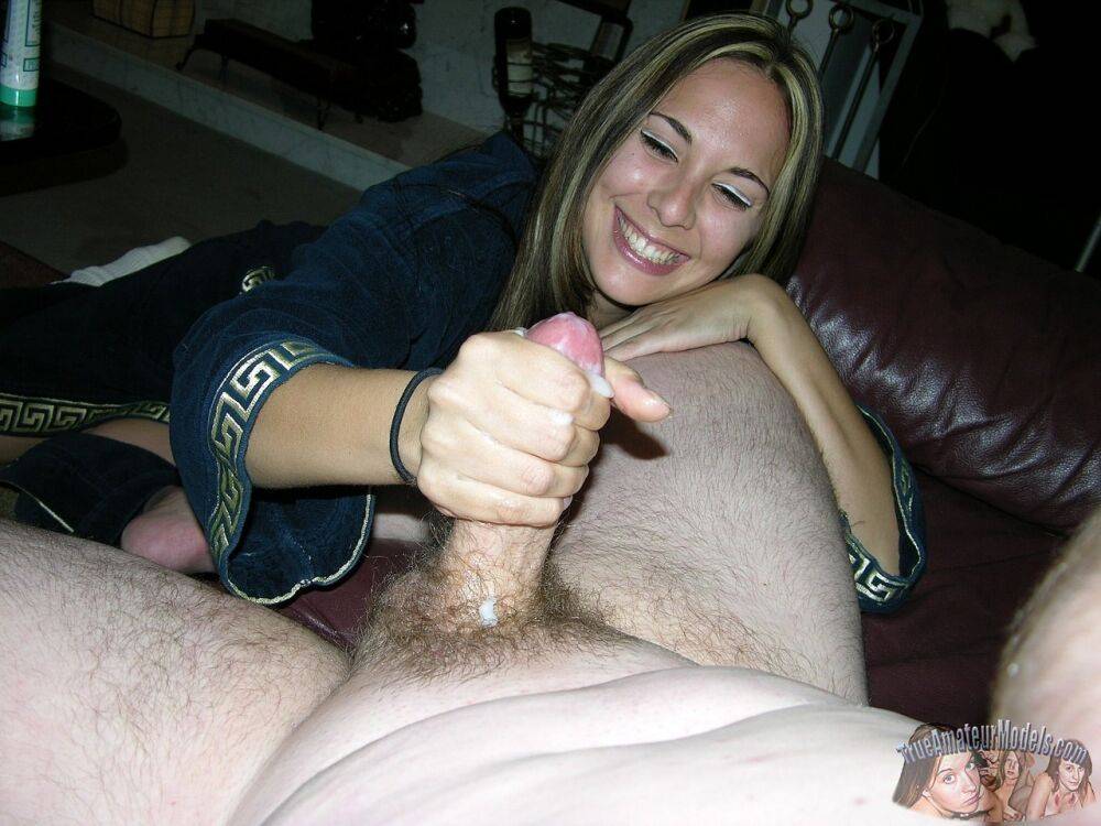 Amateur girl poses in the nude after giving a man a handjob - #15