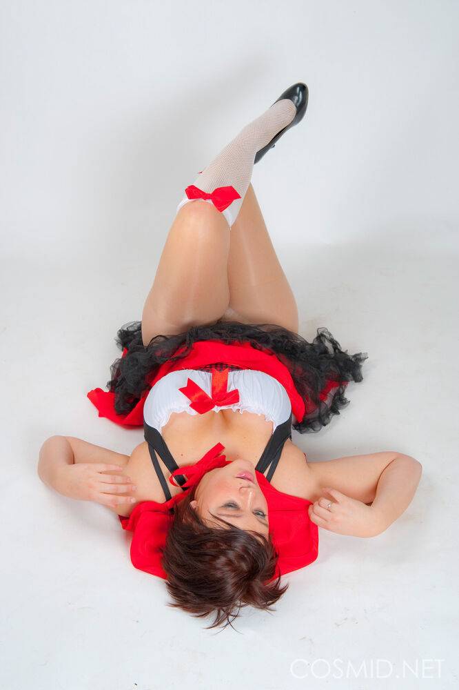 Short haired plumper Sian models non nude in a Red Riding Hood outfit - #5