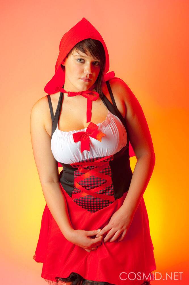 Short haired plumper Sian models non nude in a Red Riding Hood outfit - #16