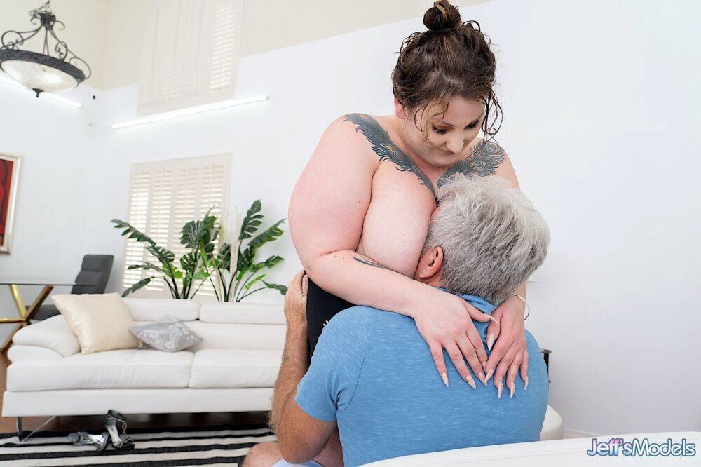 Obese woman Heady Betty pulls out her big boobs while seducing an older man - #11