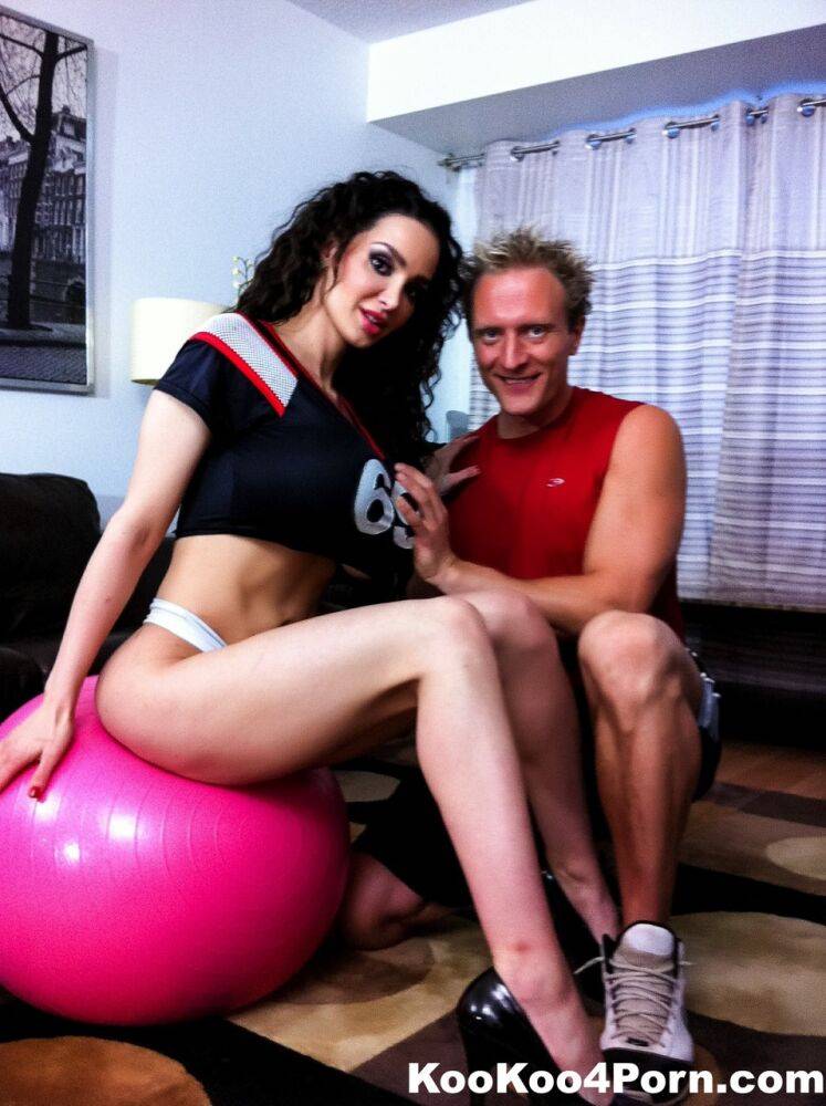 Bimbo with massive silicone breasts Amy Anderssen got poked by her instructor - #9