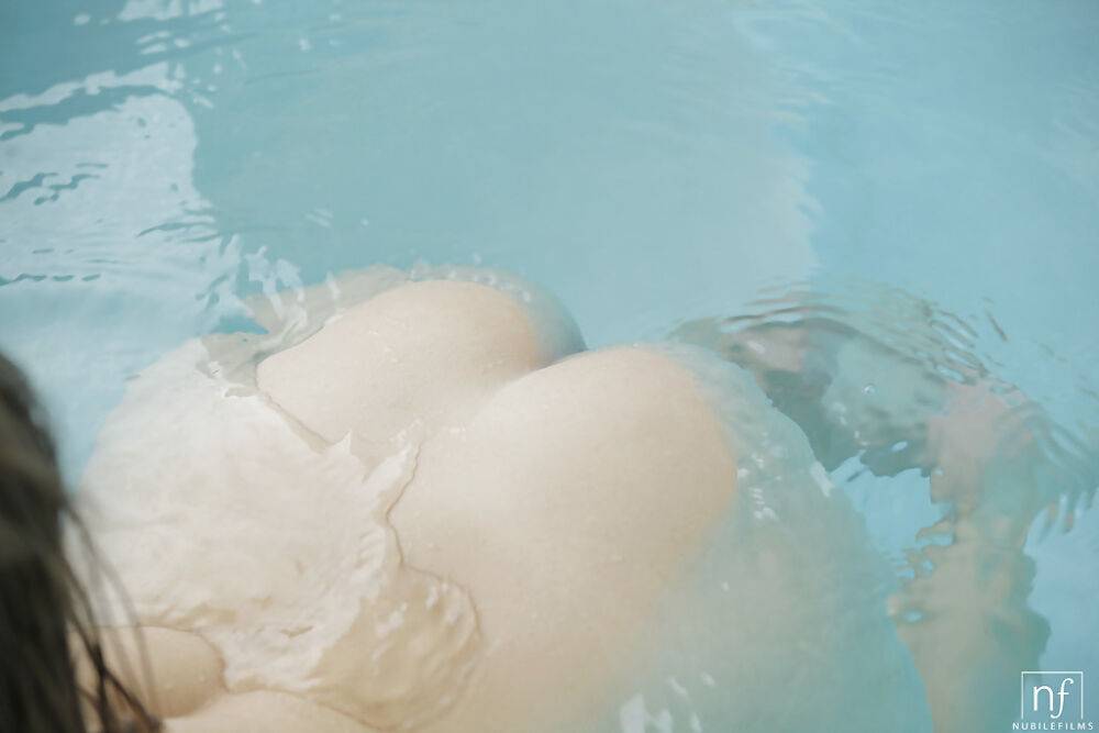 Wet teen Alessandra Jane is swimming naked and masturbating! - #9
