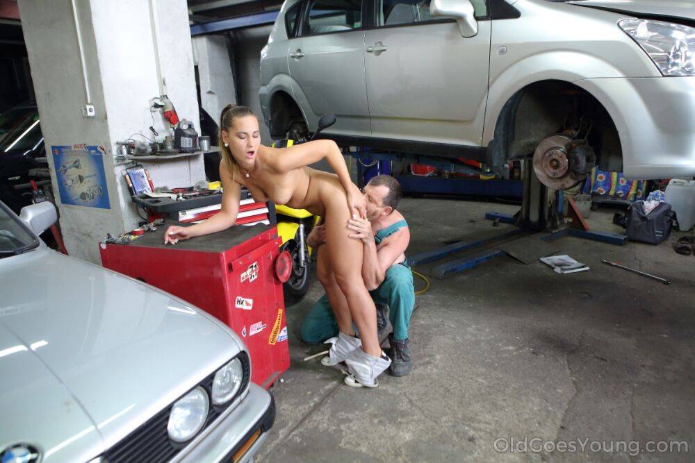 Sweet teen seduces the old mechanic to pay for her car repairs - #7