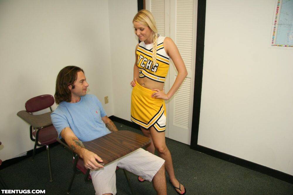 Blonde cheerleader Vanessa Cage flashes tits before jerking off a guy in class - #5