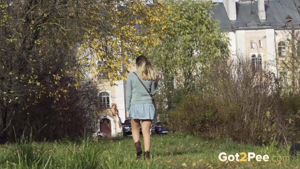 White girl Diana ducks behind some bushes before peeing on a lawn - #2