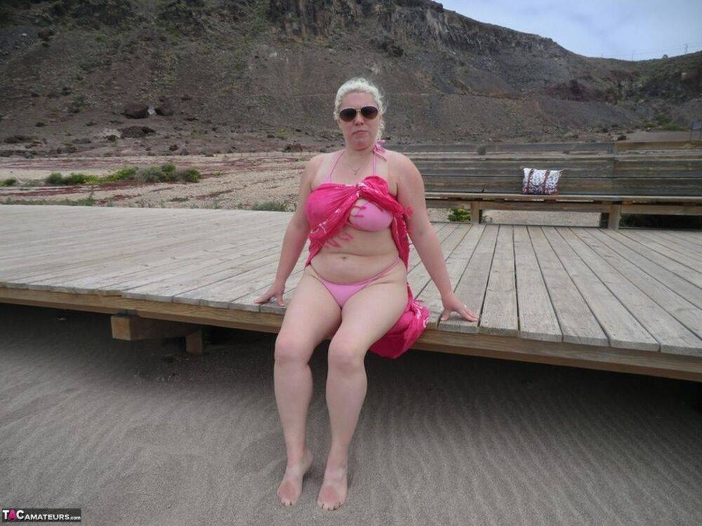 Older platinum blonde Barby exposes her plump body at the seaside - #15