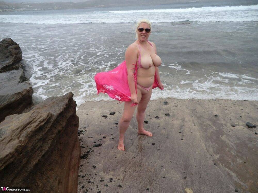 Older platinum blonde Barby exposes her plump body at the seaside - #14