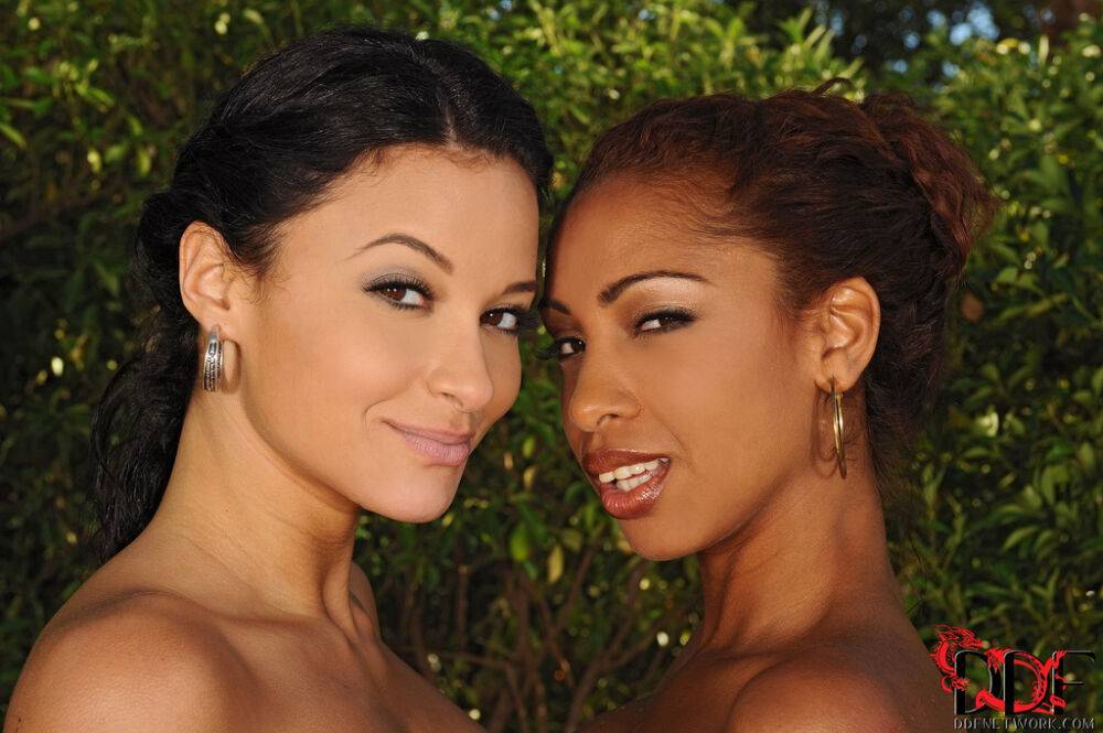 Nude females Jessyca Wilson and Katia De Lys enjoy interracial lesbian sex | Photo: 3308141