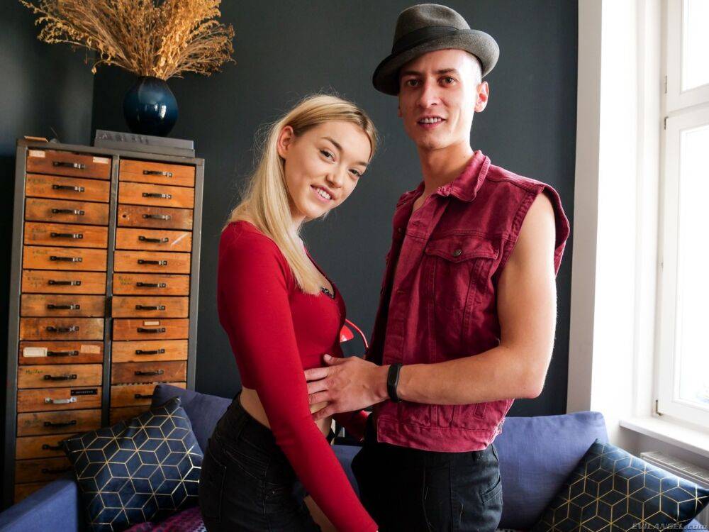 Blonde teen Anny Aurora dons her man's fedora before anal play - #3