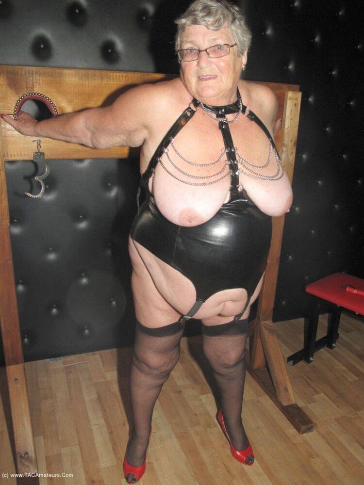 Obese UK lady Grandma Libby toys her pussy while in a dungeon - #10