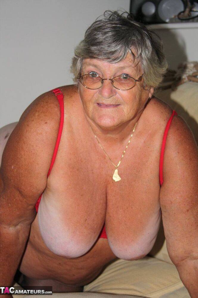 Morbidly obese nan Grandma Libby licks a nipple before spreading her cunt - #13