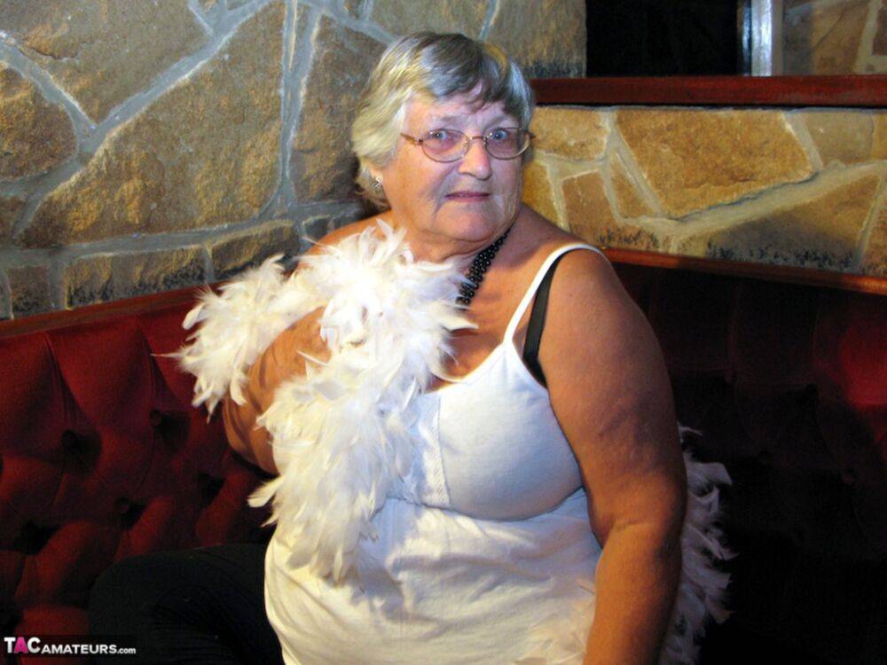 Old UK fatty Grandma Libby gets naked while having beers in a pub - #3