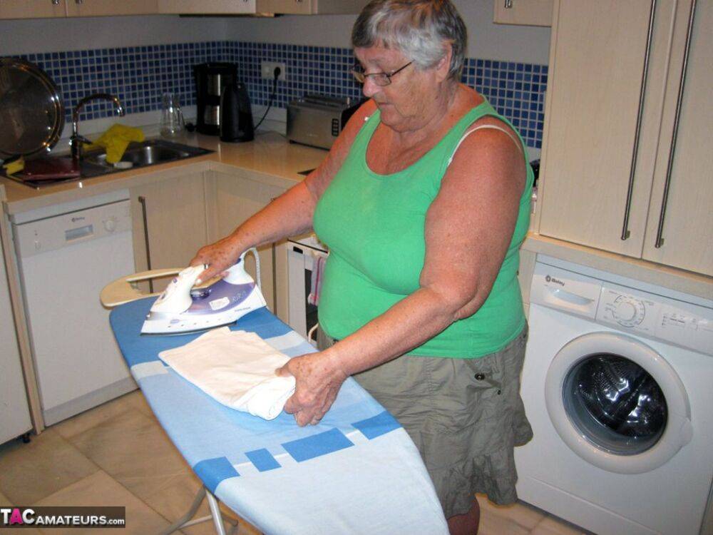 Overweight British oma Grandma Libby exposes her boobs while ironing - #16