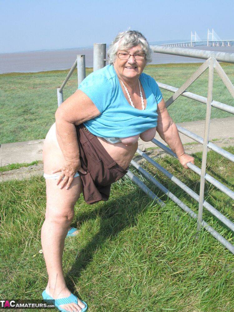 Fat old woman Grandma Libby exposes herself on a desolate bike path - #11