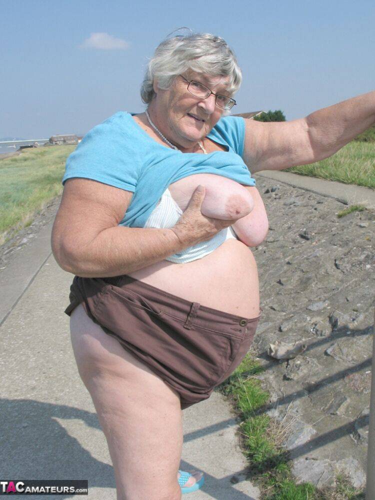 Fat old woman Grandma Libby exposes herself on a desolate bike path - #12