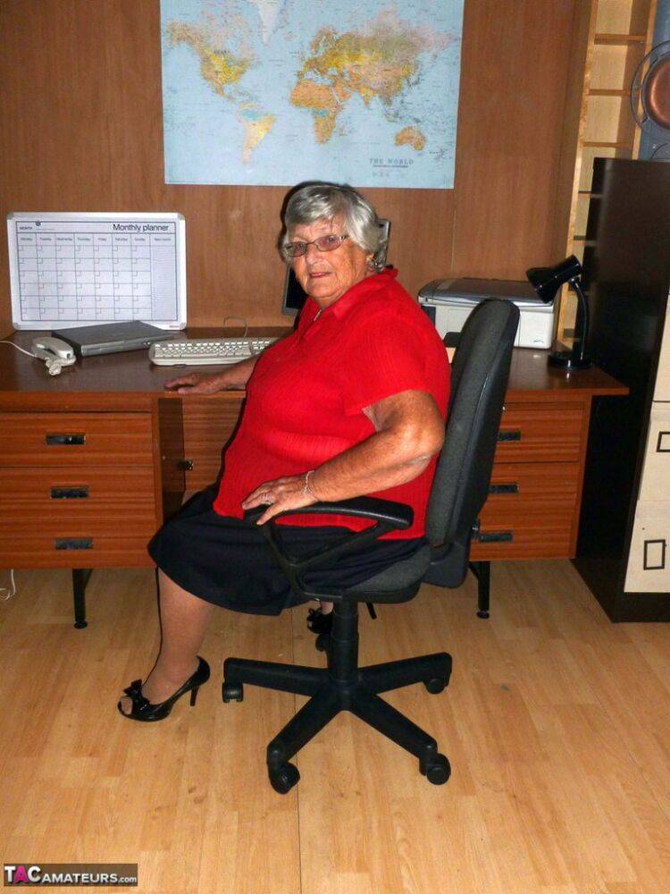 Obese British nan Grandma Libby gets totally naked on a computer desk - #16