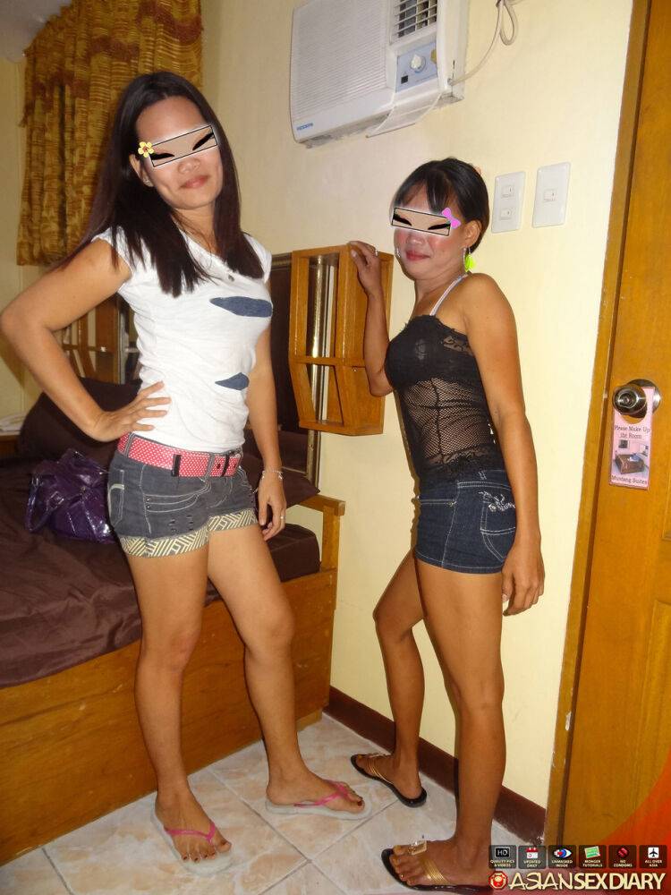 2 Filipina best friends freelancing in Manila getting dirty with white male - #6