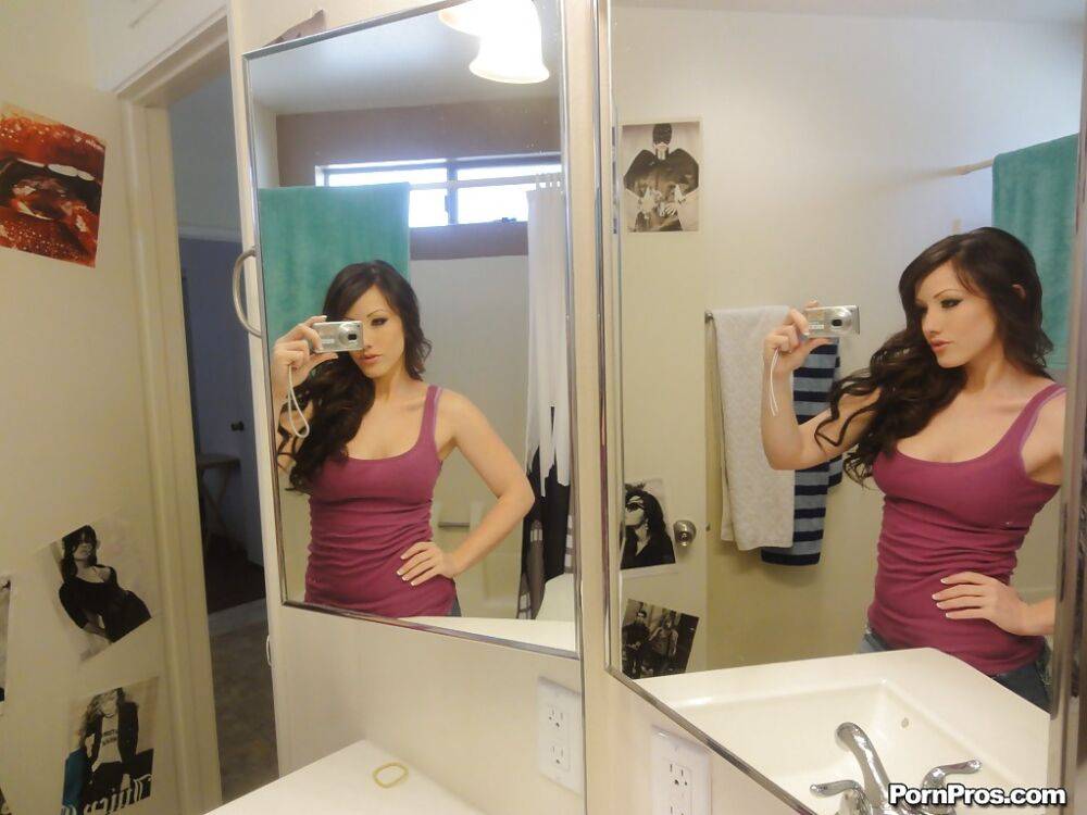 Glamorous young babe Jennifer White makes some self shots in a bathroom - #12