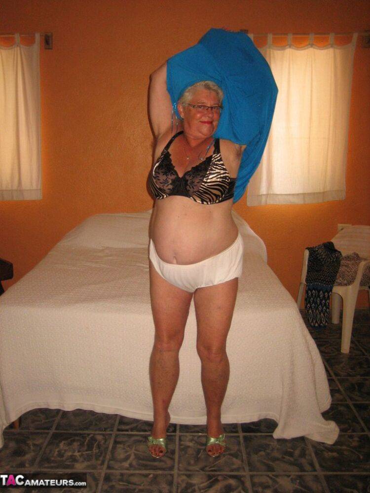 Fat granny steps out of white underwear to finish getting naked - #5
