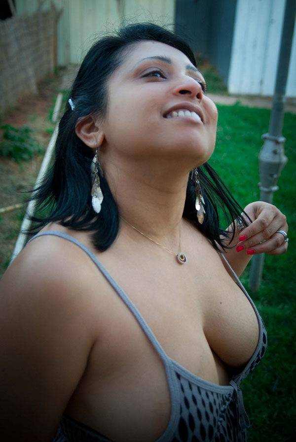 Plump Indian chick shows her big naturals in and out of clothes - #12