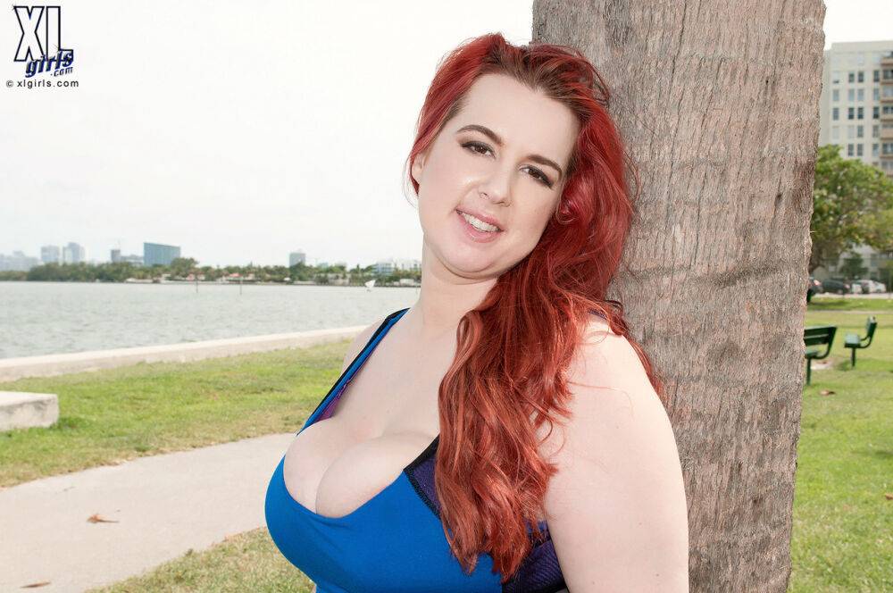 Redhead BBW Amerie Thomas runs water over her big tits after modeling a dress - #8