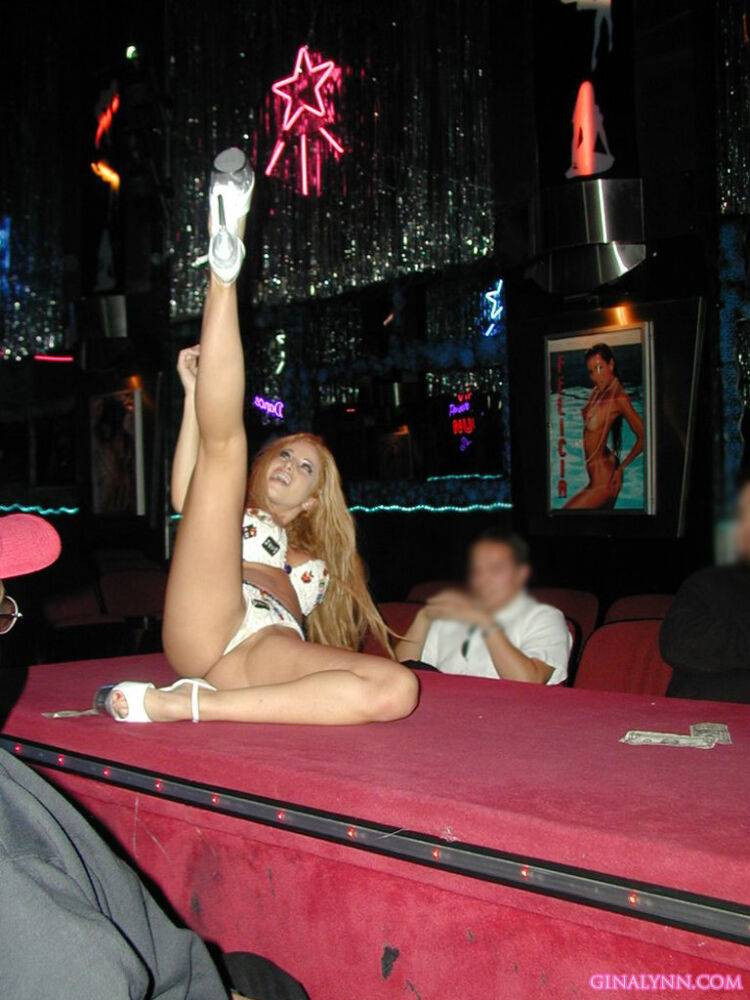 Blonde stripper puts on a show before being humped onstage - #3
