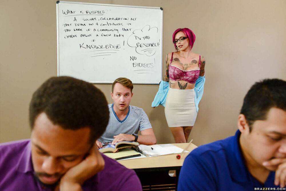 Gorgeous MILF teacher Anna Bell Peaks shaking student's huge cock in class - #4