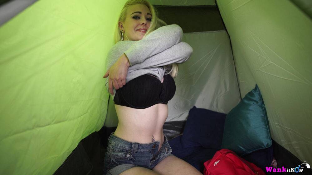 Blonde amateur pulls down her denim shorts to masturbate inside a tent - #8